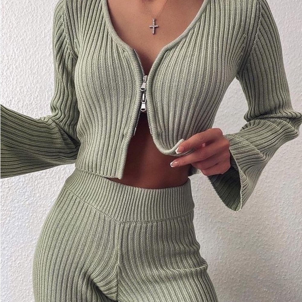 Tiger Mist sage green set (otto jumper)